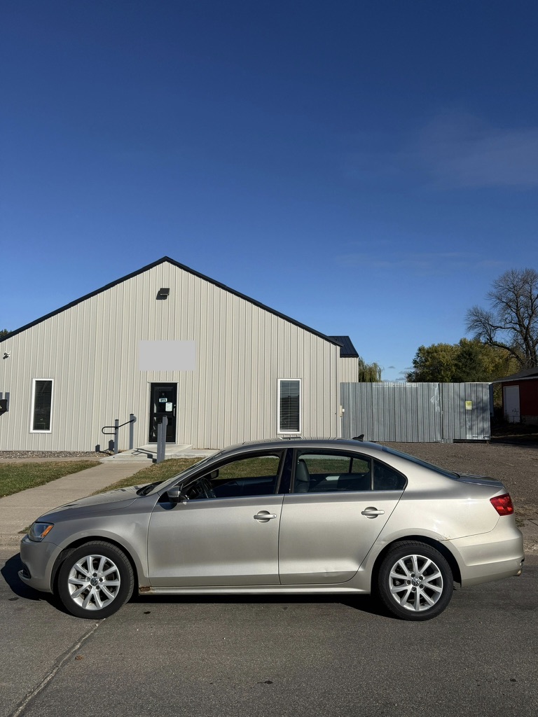 2013 Volkswagen Jetta - View 8 of 22