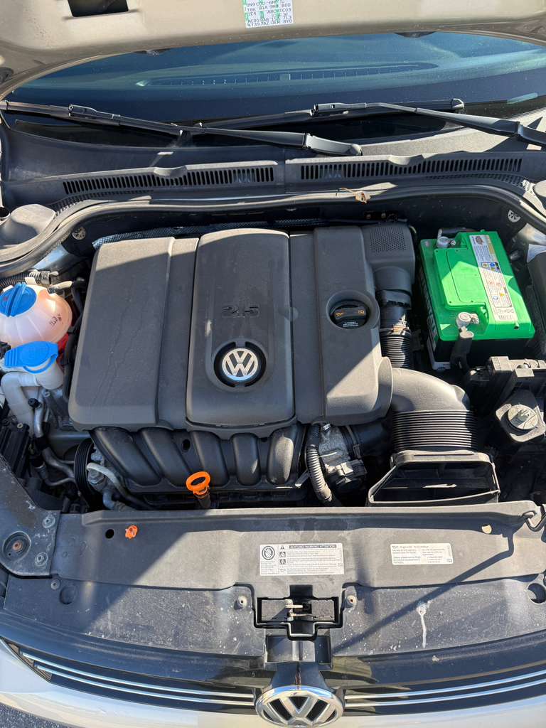 2013 Volkswagen Jetta - View 20 of 22