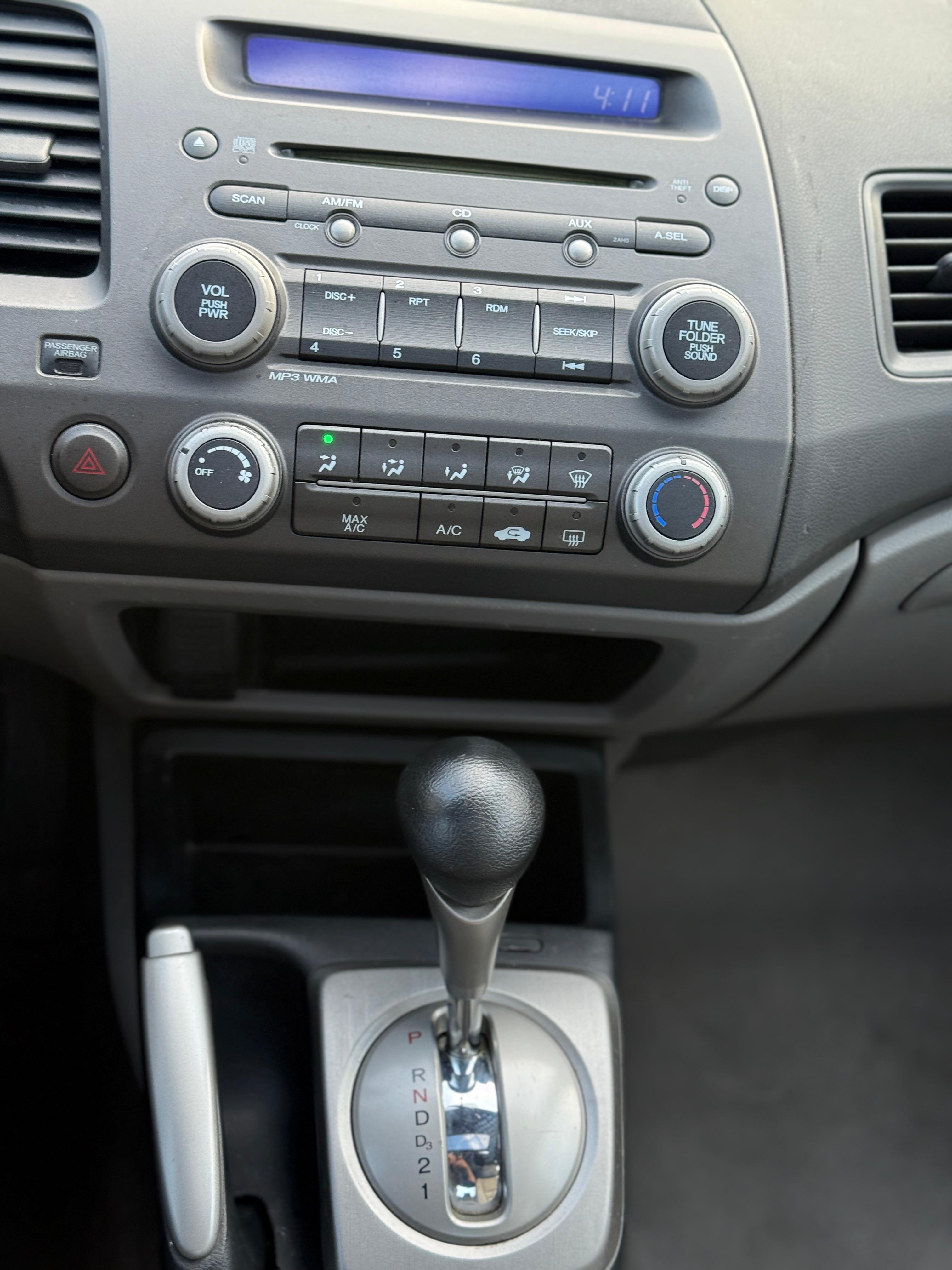 2008 Honda Civic - Gallery image 14 2008 Honda Civic - View 14 of 20