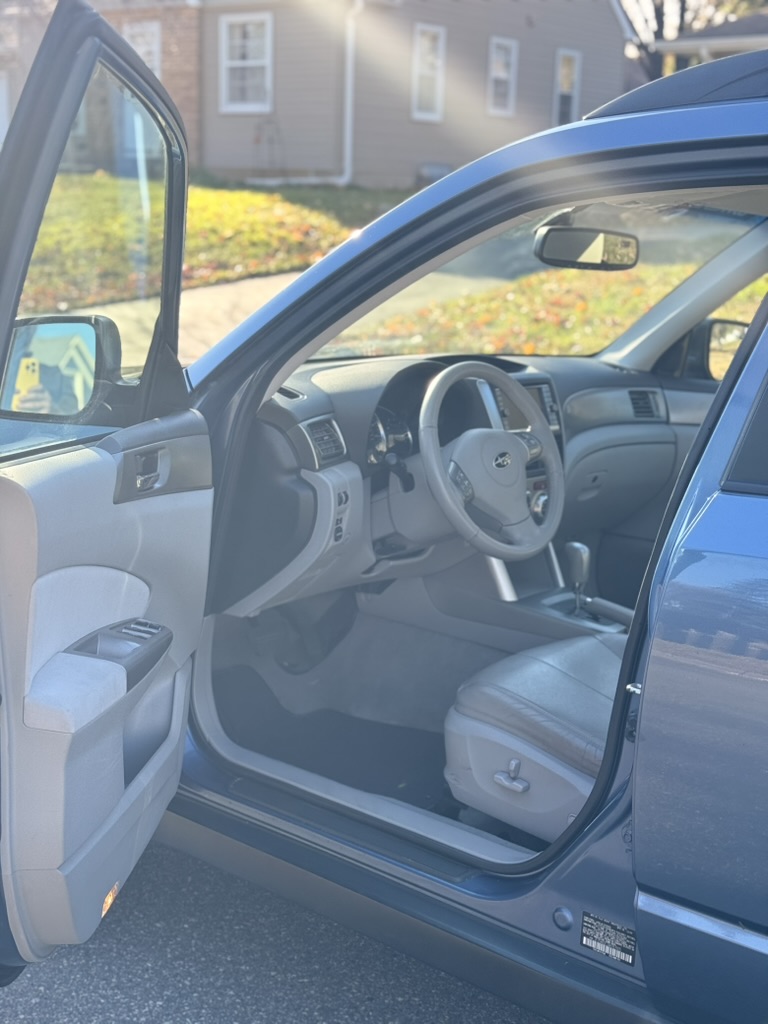 2010 Subaru Forester - Gallery image 14 2010 Subaru Forester - View 14 of 20