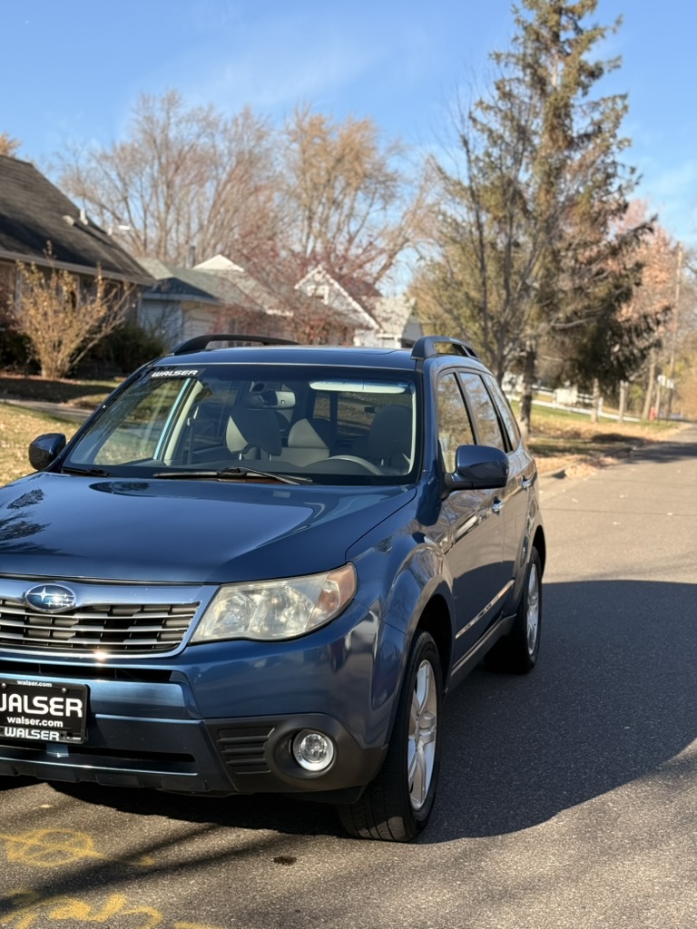 2010 Subaru Forester - Gallery image 2 2010 Subaru Forester - View 2 of 20