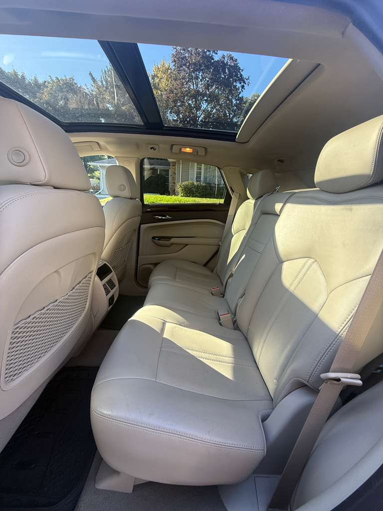 2012 Cadillac SRX - View 8 of 20