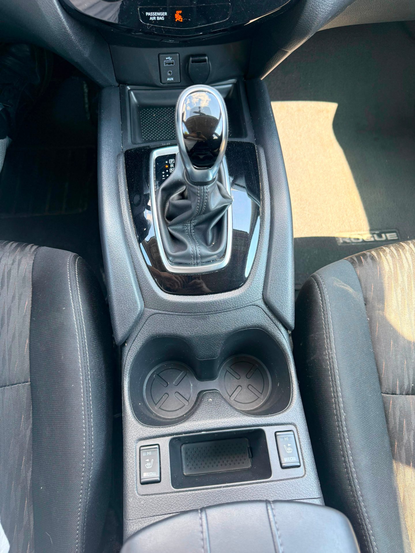 2017 Nissan Rogue SV - Photo 12