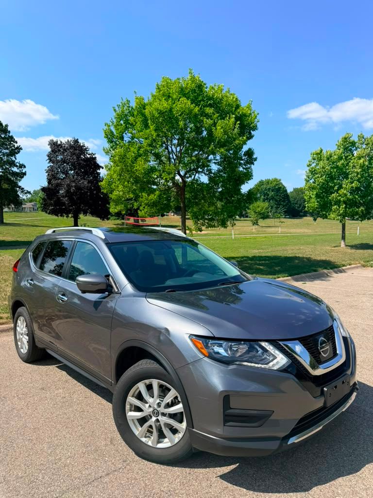 2017 Nissan Rogue SV - Photo 8