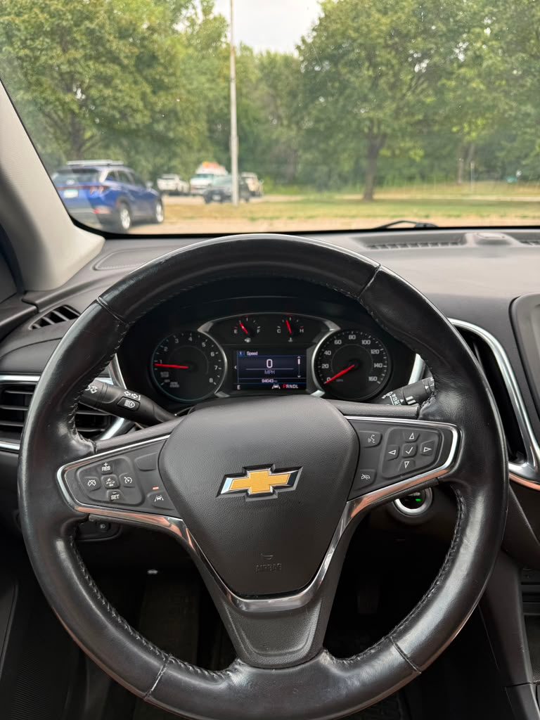 2020 Chevrolet Equinox LT - Photo 11